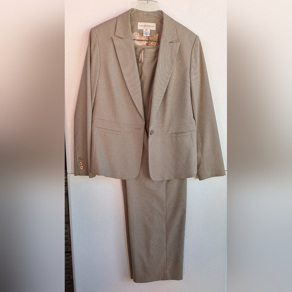 Jones NY Women’s Taupe Pinstripe Blazer & Trousers Set